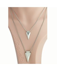 Contemporary Silver Tone Necklace with Arrow Head Design (Silver Arrow)